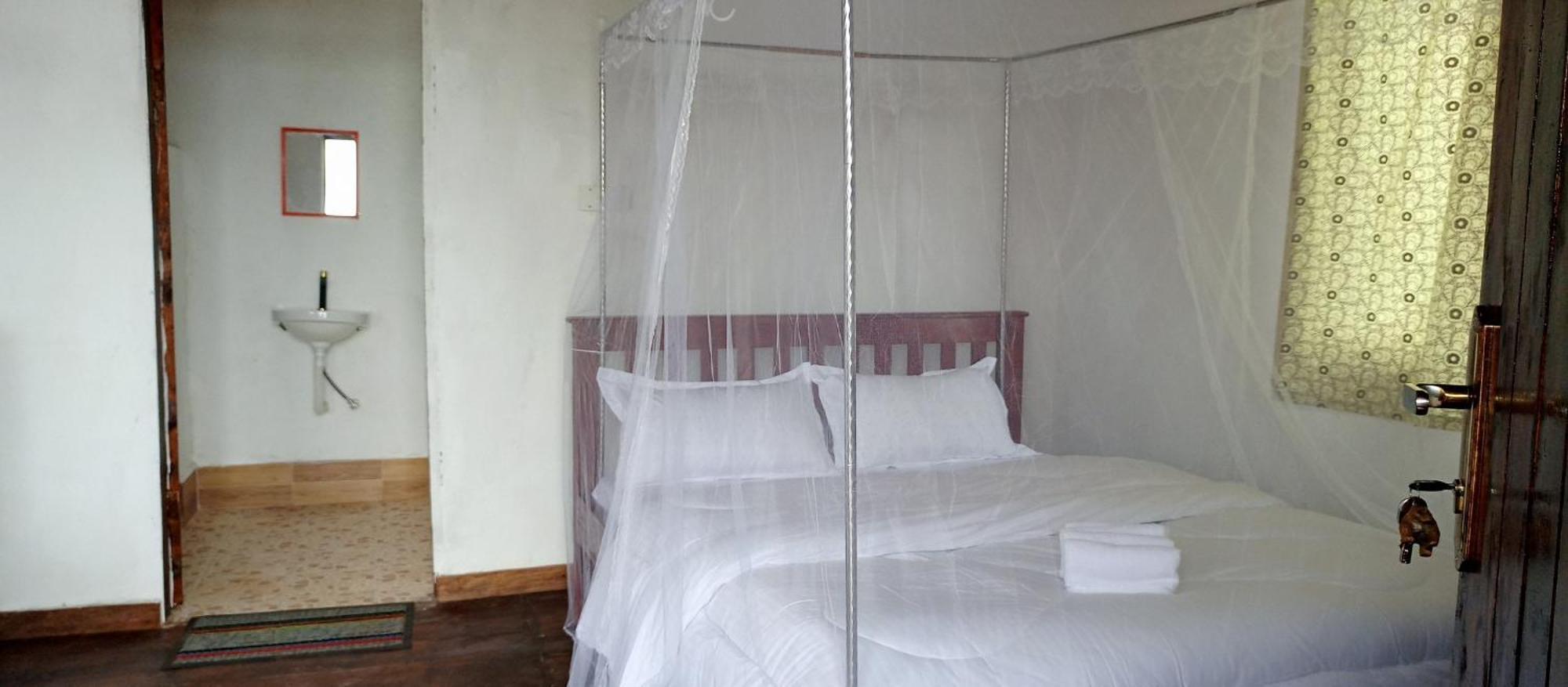 Ruhija Gorilla Guest House キバレ エクステリア 写真