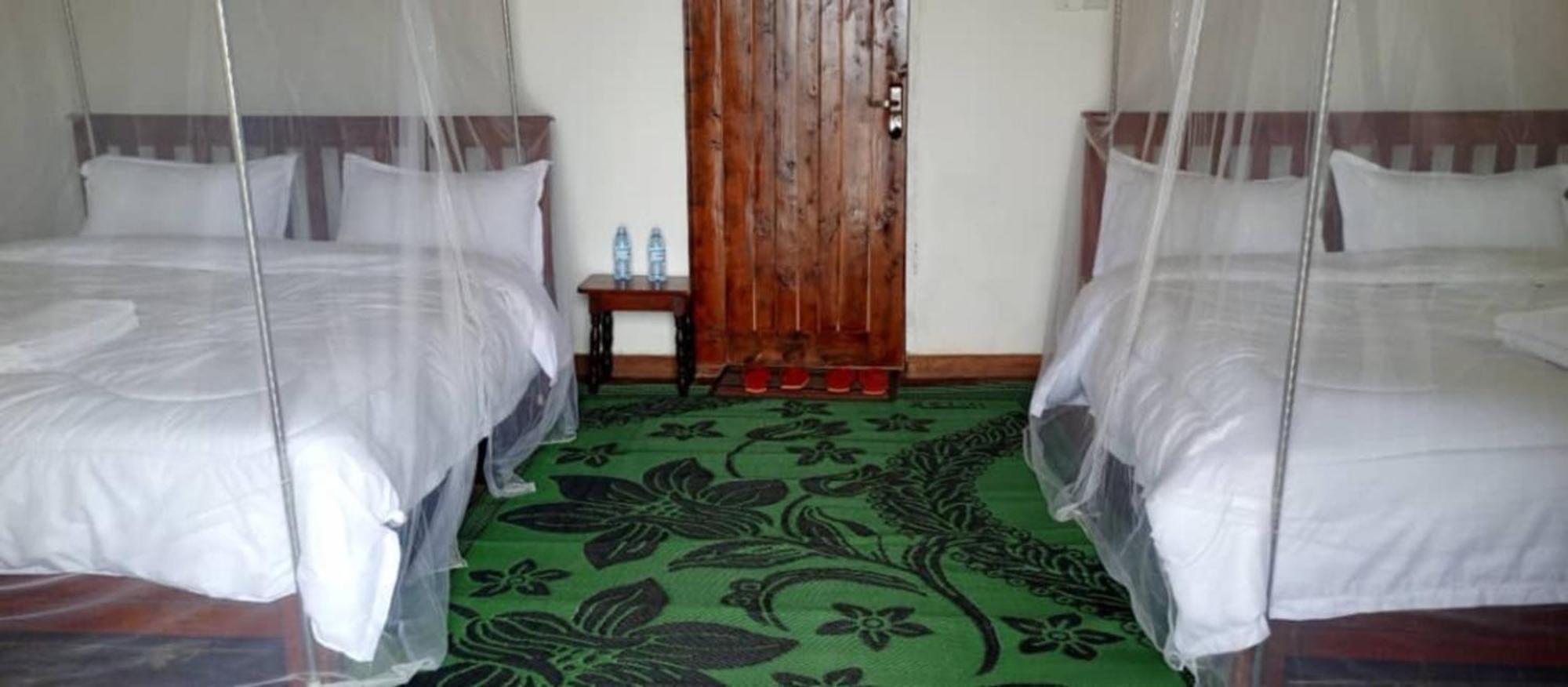 Ruhija Gorilla Guest House キバレ エクステリア 写真